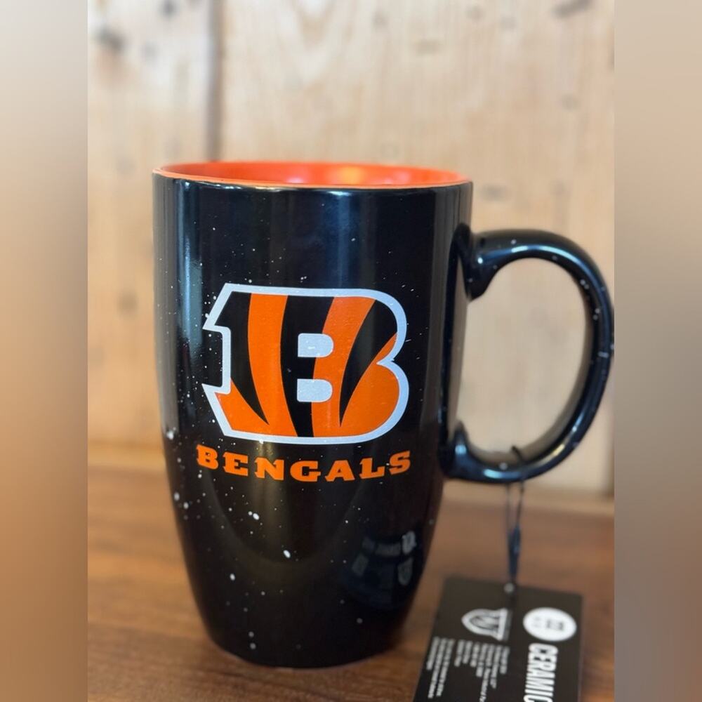 Cincinnati Bengals 22oz Black and Orange Mug